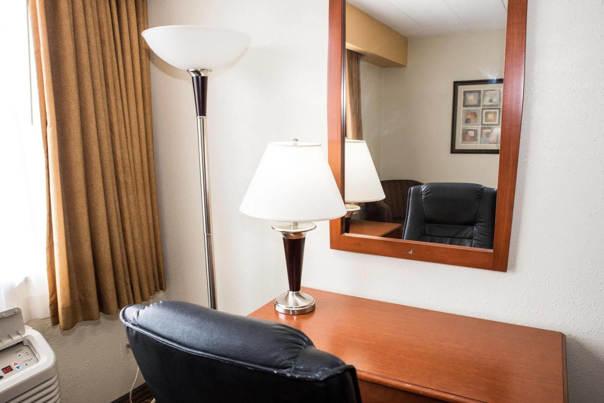 Kaiser Hotel บริดจ์ตัน ภายนอก รูปภาพ